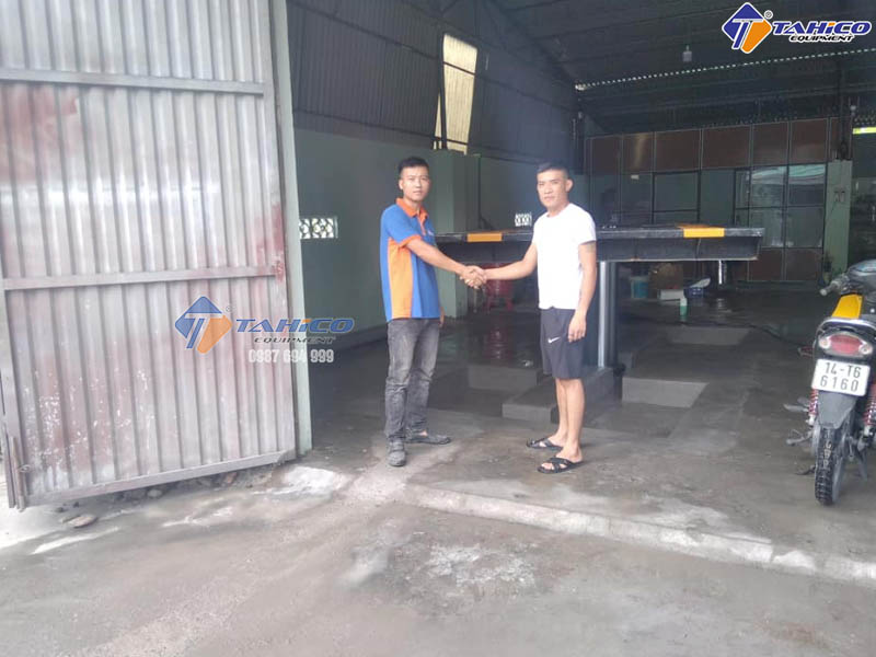 Hoàn thiện tiệm rửa xe cho em Hoàng ở Uông Bí – Quảng Ninh