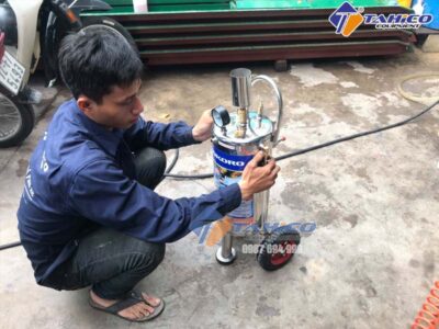 Cách chỉnh bình bọt tuyết đơn giản, dễ thực hiện