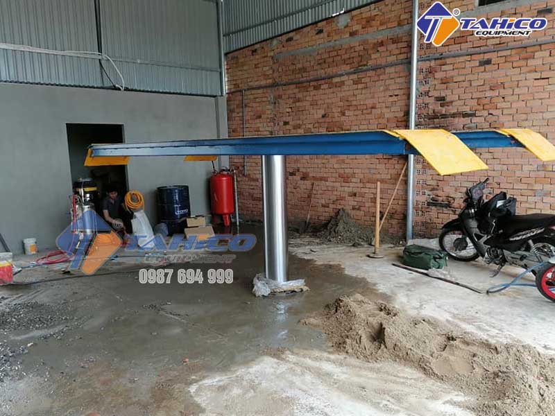 Tại sao nên chọn lắp đặt cầu nâng 1 trụ rửa xe Ấn Độ