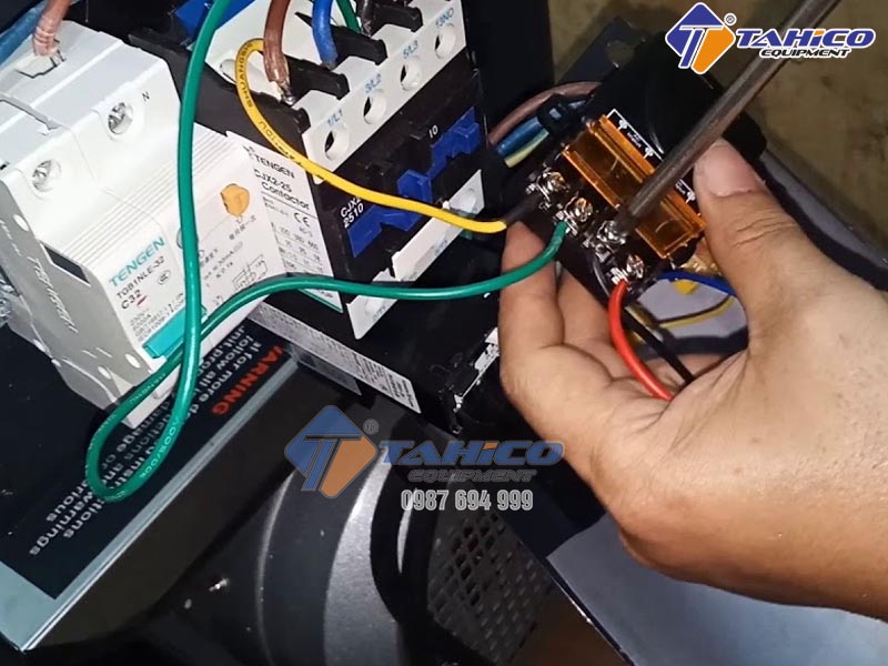 CB máy rửa xe bị cúp – Nguyên nhân, cách khắc phục