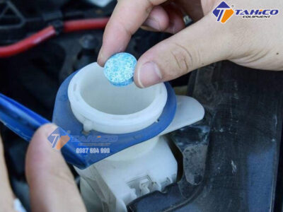 Có nên dùng viên sủi rửa kính ô tô không?- Đánh giá – Hướng dẫn