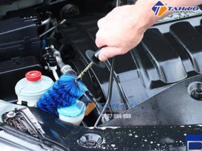 Cách chọn mua dung dịch tẩy rửa khoang máy ô tô [ĐÚNG CHUẨN]