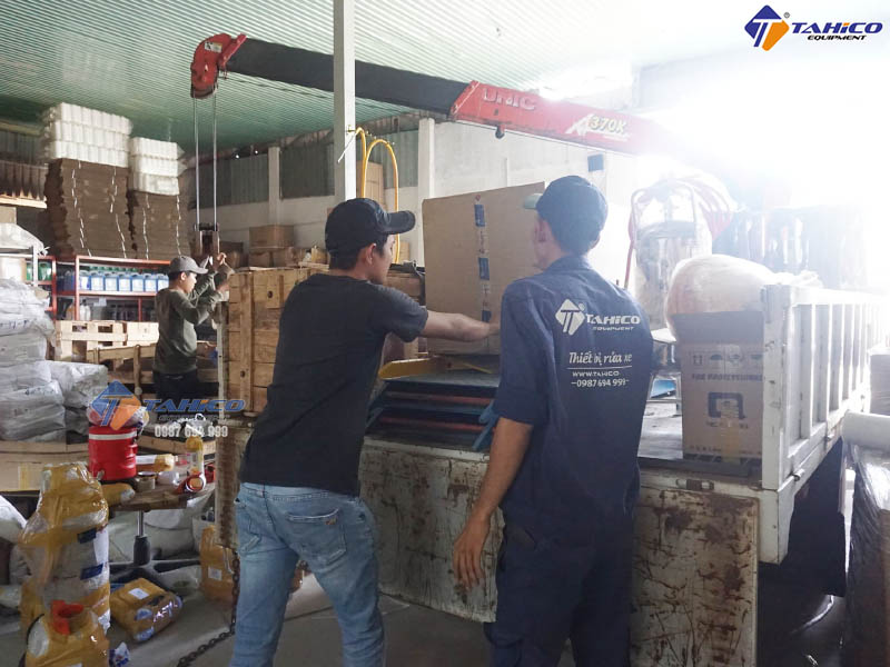 Những lưu ý khi mua máy hút bụi xe hơi tại TP.Hồ Chí Minh