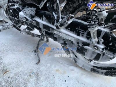 Rửa xe bọt tuyết có tốt cho xe không?