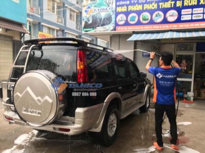 Làm sao để sử dụng máy rửa xe tiết kiệm nước?