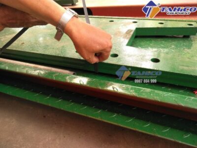 [Thận trọng] Chọn bàn nâng lắp nổi cho cầu nâng 1 trụ