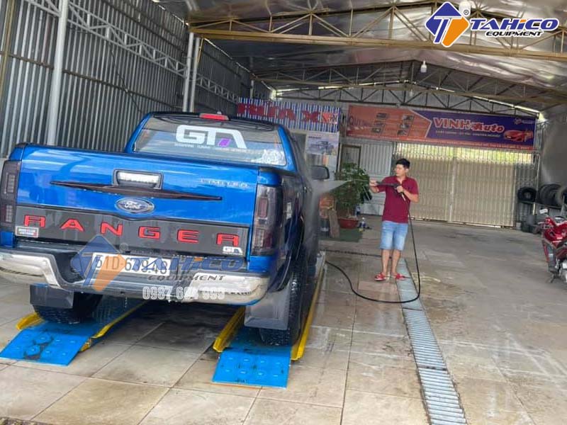 Chênh lệch giá bán cầu nâng 1 trụ Ấn Độ – Giải đáp
