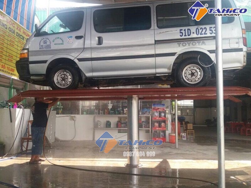 Cầu nâng 1 trụ rửa xe Việt Nam – Giải pháp đầu tư tiết kiệm