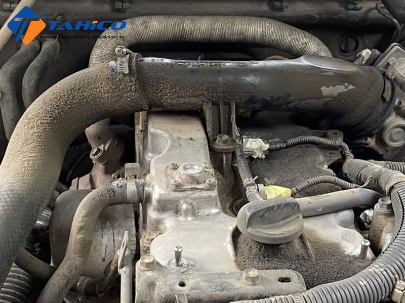 3 Dung Dịch Tẩy Rửa Lốc Máy Tốt Nhất | Kèm Báo Giá