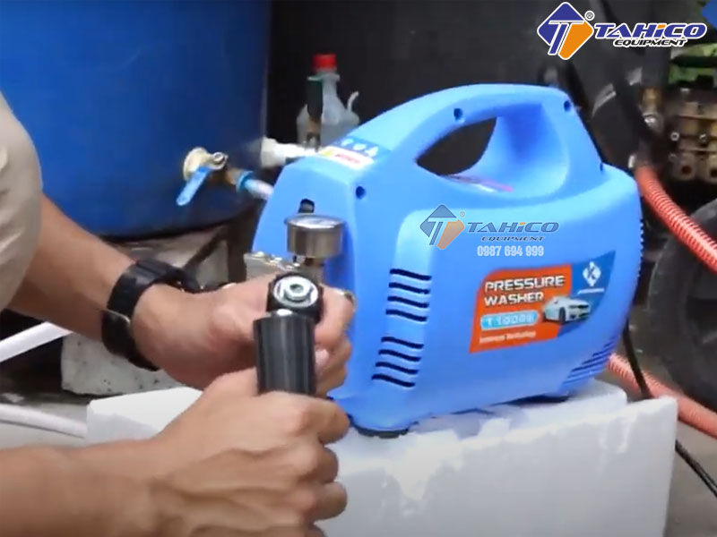 [Kĩ thuật] Cách chỉnh áp suất máy rửa xe mini đúng chuẩn