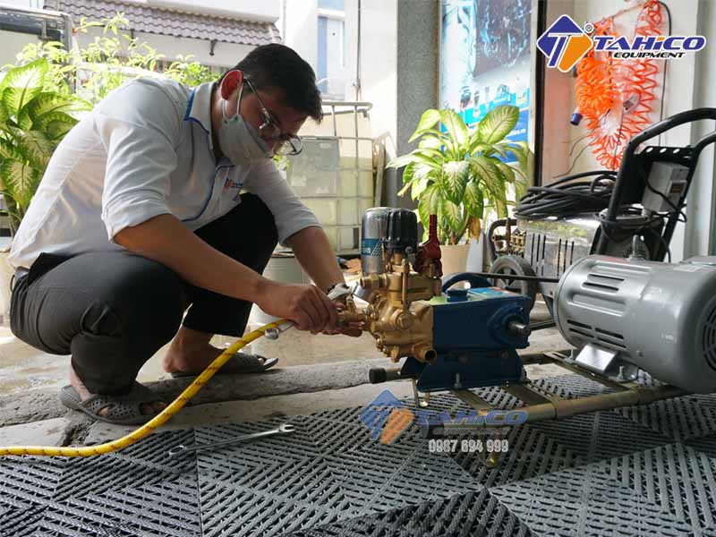 Máy rửa xe dây đai yếu nước tụt áp | Nguyên nhân – Giải pháp