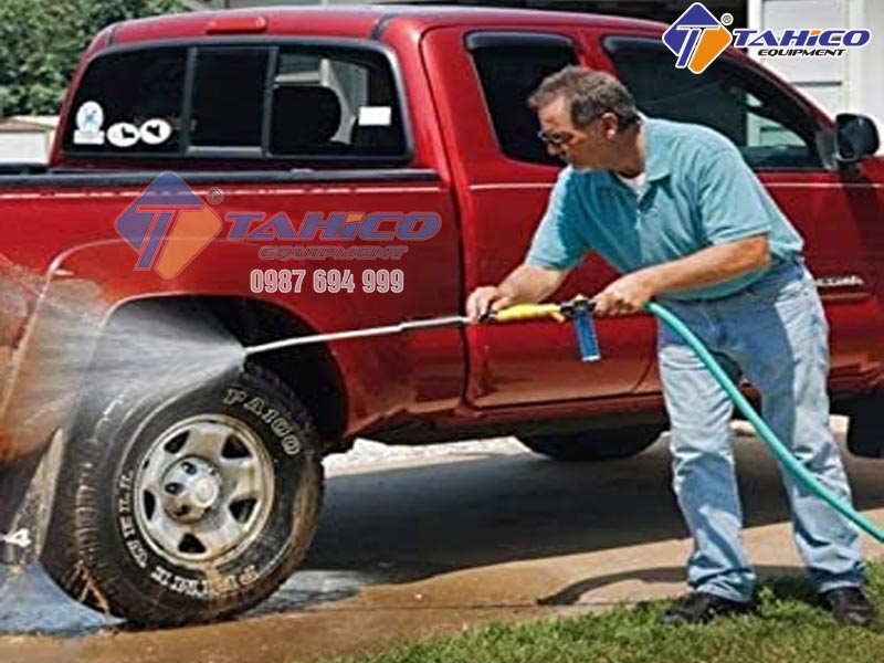 Có nên mua máy rửa xe mini Trung Quốc không?