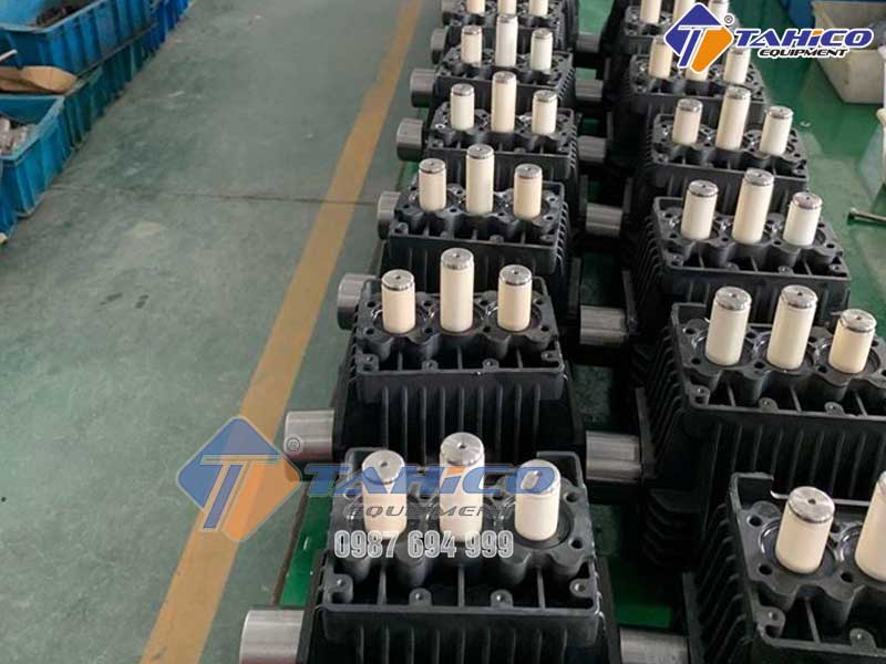 Máy rửa xe Piston thép và Piston sứ – Chọn mua loại nào?