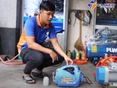 Vì sao máy rửa xe mini thích hợp dùng rửa xe gia đình?