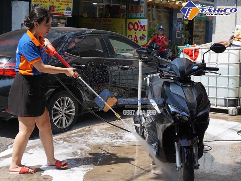 [GIẢI ĐÁP] Có nên rửa xe máy thường xuyên không?