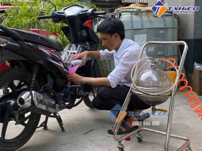 Mua máy hút dầu nhớt xe máy ( Cẩm nang mua hàng GIÁ TỐT)