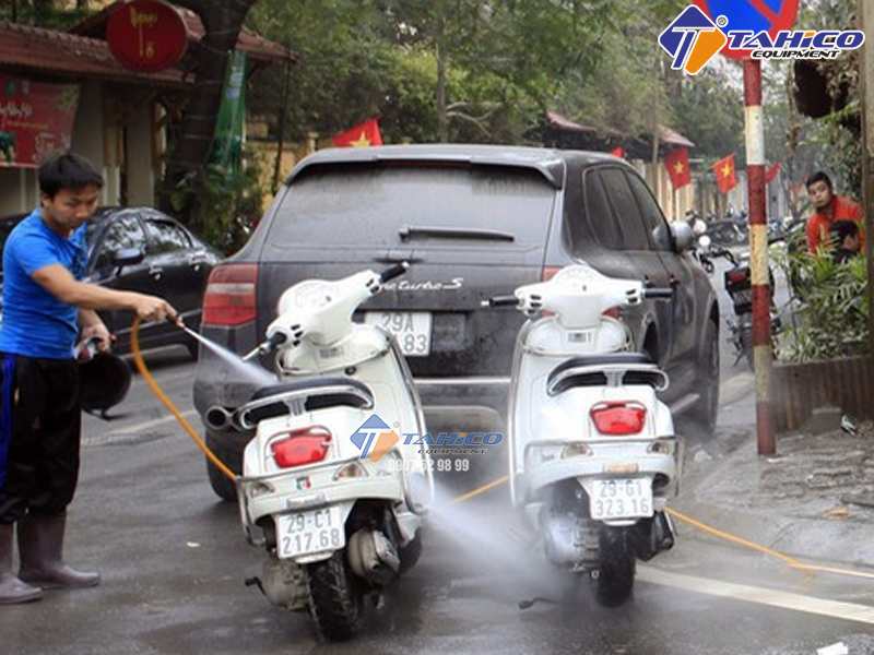 Cách rửa xe tay ga đúng chuẩn – TRÁNH HỎNG HÓC
