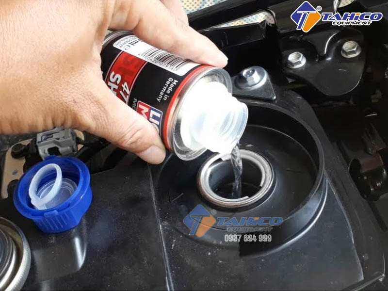 Dung dịch vệ sinh buồng đốt xe máy