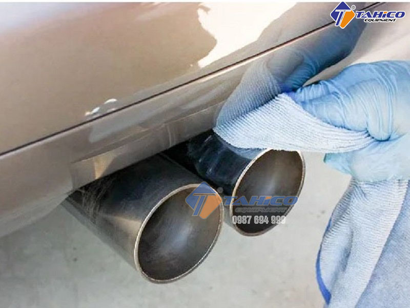 Quy trình vệ sinh ống xả ô tô chuẩn xác