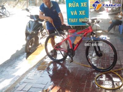 Rửa xe đạp đúng cách – Tưởng dễ mà lại khó