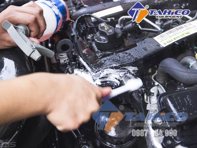 4 bước làm sạch van tiết lưu cân bằng trong của ô tô