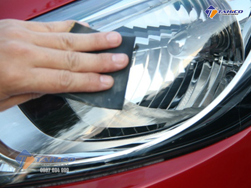 3 “tip” đánh bóng đèn pha ô tô tại nhà an toàn hiệu quả