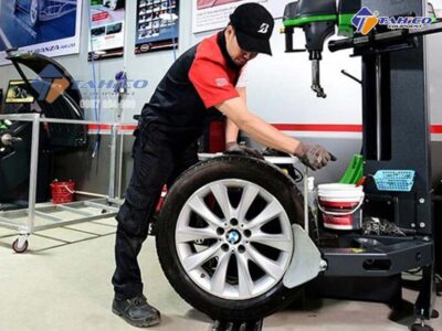 Hướng dẫn sử dụng máy ra vào lốp xe đúng cách