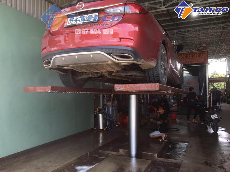Mua cầu nâng 1 trụ rửa xe giá rẻ – Bài học về “trái đắng”