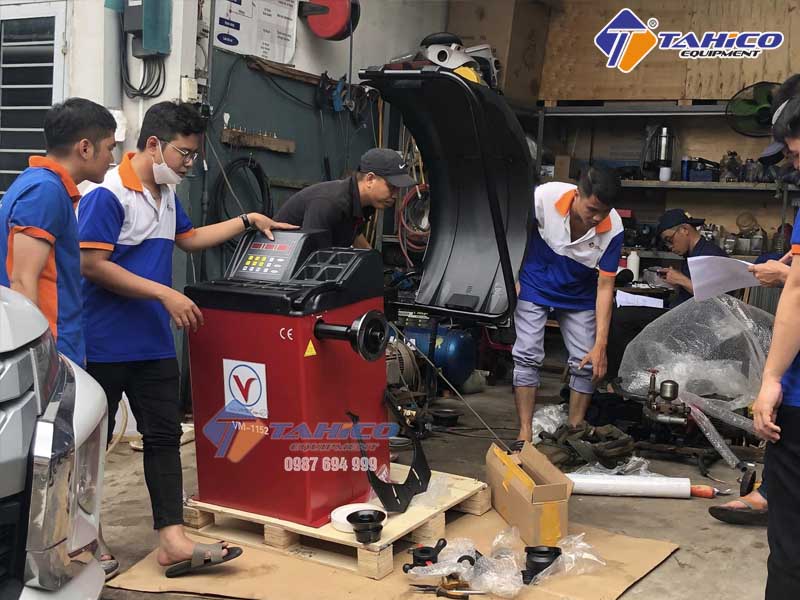 Cách sửa chữa và bảo dưỡng máy ra vào lốp
