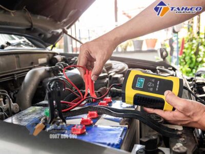 Máy sạc kích bình ắc quy ô tô- Chọn mua cho đúng
