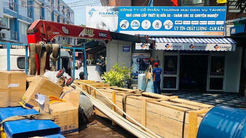 Vì sao hãng Ôtô lớn chọn dung dịch rửa và chăm xe của Tahico?