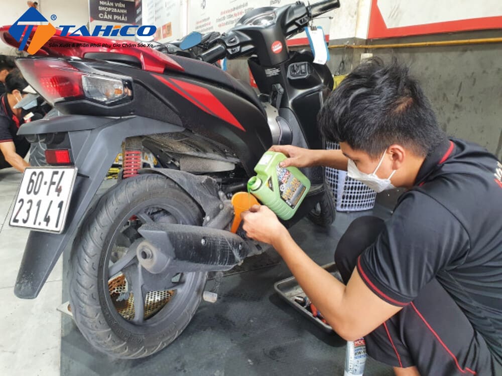 Xe Vision Bao Lâu Thay Nhớt 1 Lần | 2000Km Nhớt Máy, 6000Km Nhớt Lap