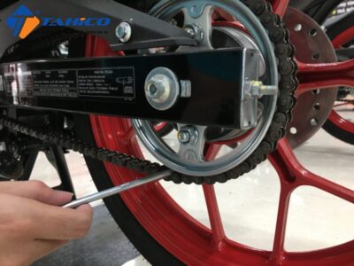 Cách tăng xích xe máy bền lâu tránh bị trùng xích
