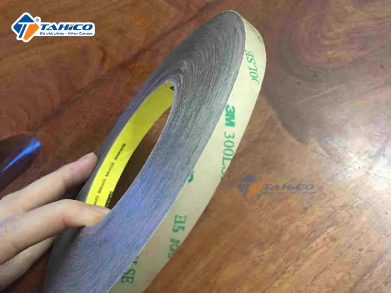 Băng keo 2 mặt 3M 93015 dán màn hình chịu nhiệt