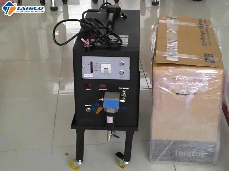 Máy làm sạch buồng đốt xe máy EPOCH EP-168V 0.8 kg/cm²