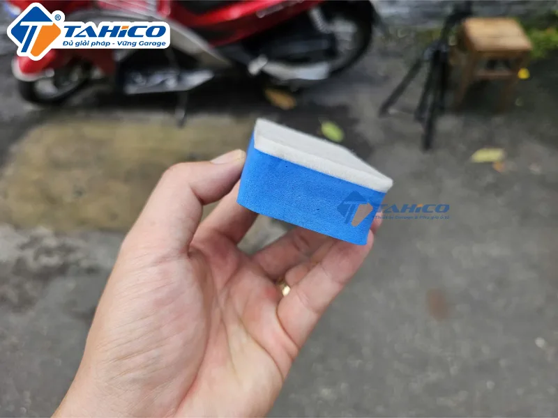 Mút xốp nỉ tẩy ố kính, màn dầu MTOK 9x5cm màu Trắng - Xanh
