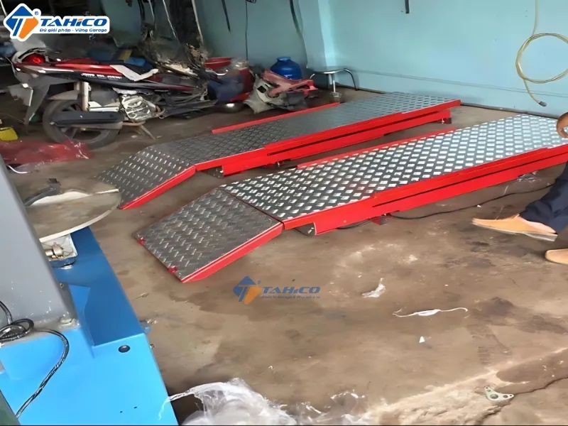 Bàn nâng xe máy tiêu chuẩn Yamaha 3S Town TT-BNYA 250kg