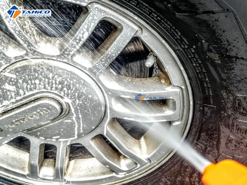 Vệ sinh vỏ và lazang Tonyin Eco Express Cleaner 4L