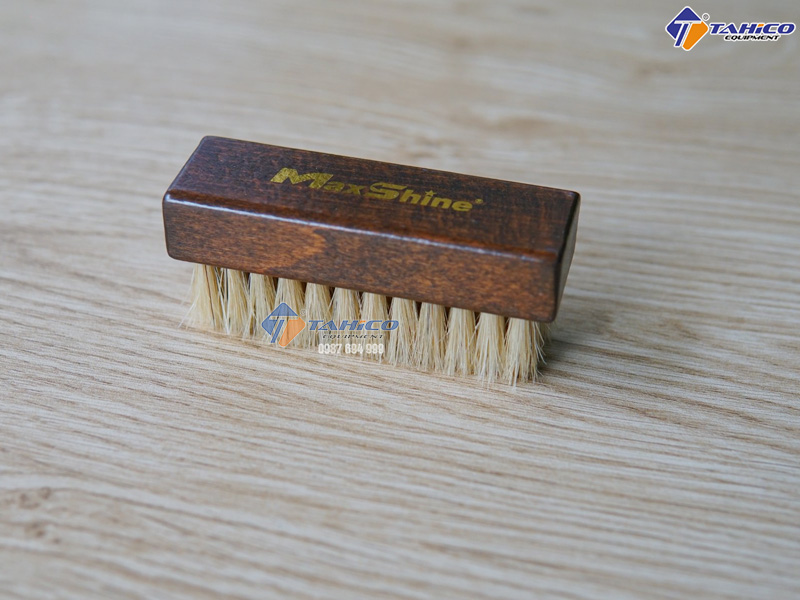 Bàn chải vệ sinh nội thất xe ô tô 7012002 Maxshine