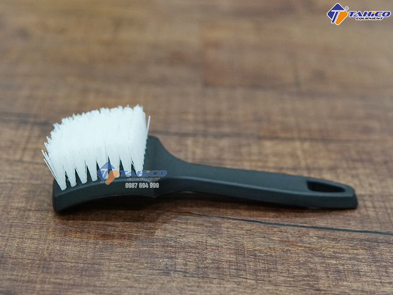ban-chai-ve-sinh-lop-xe-7011003-maxshine-3