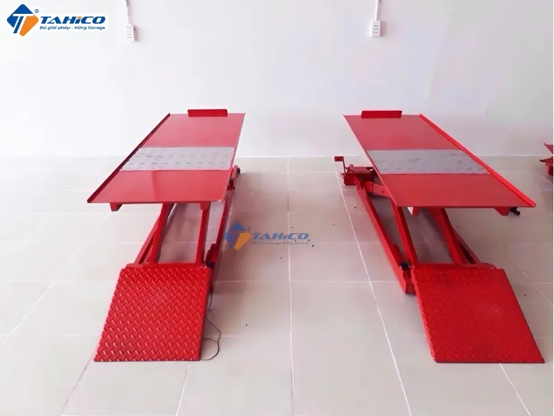 Bàn nâng xe máy Shark HP-002CC tải trọng 250kg | Full cao cấp gồm cả tấm dẫn