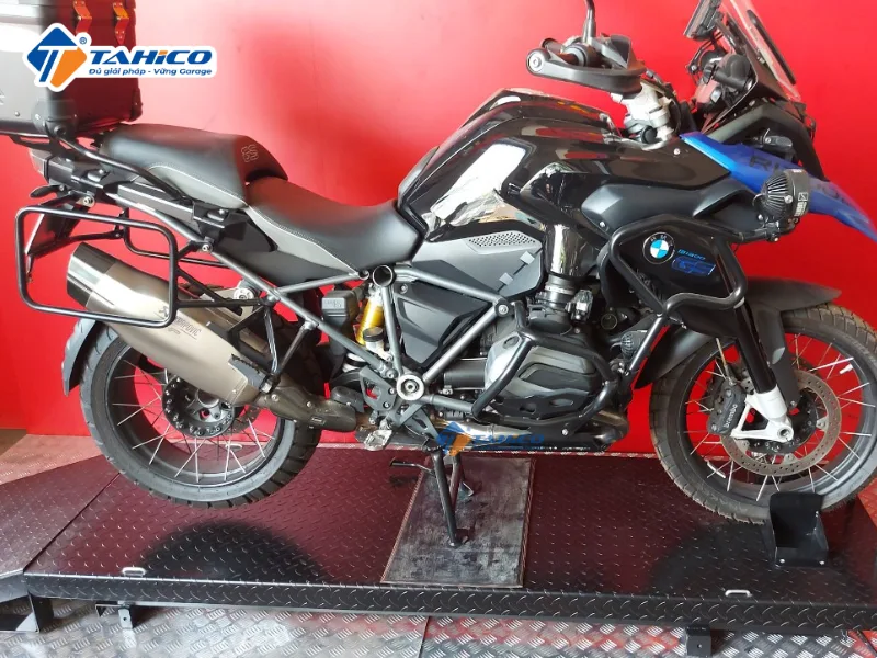 Bàn nâng xe phân khối Duy Đức Bigbike chống trượt