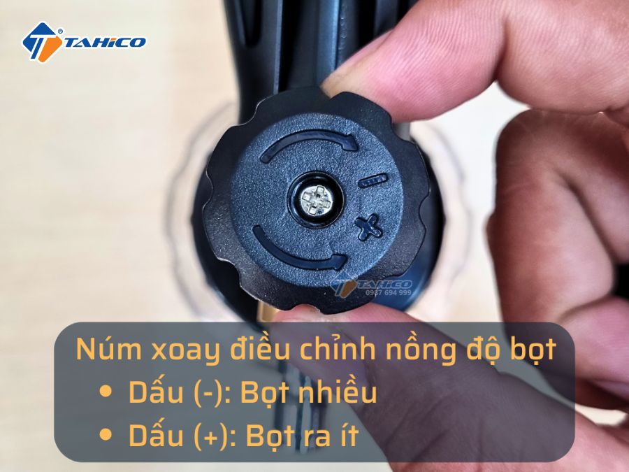 Có van điều chỉnh to nhỏ