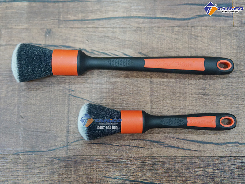 Bộ 2 bàn chải vệ sinh chi tiết 704625 Maxshine