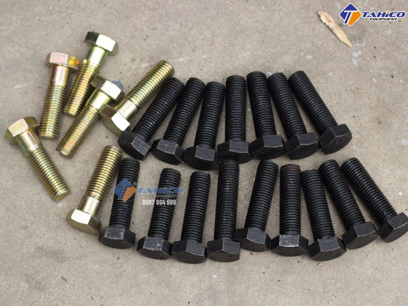 Bulong lắp bàn nâng của cầu nâng 1 trụ rửa xe