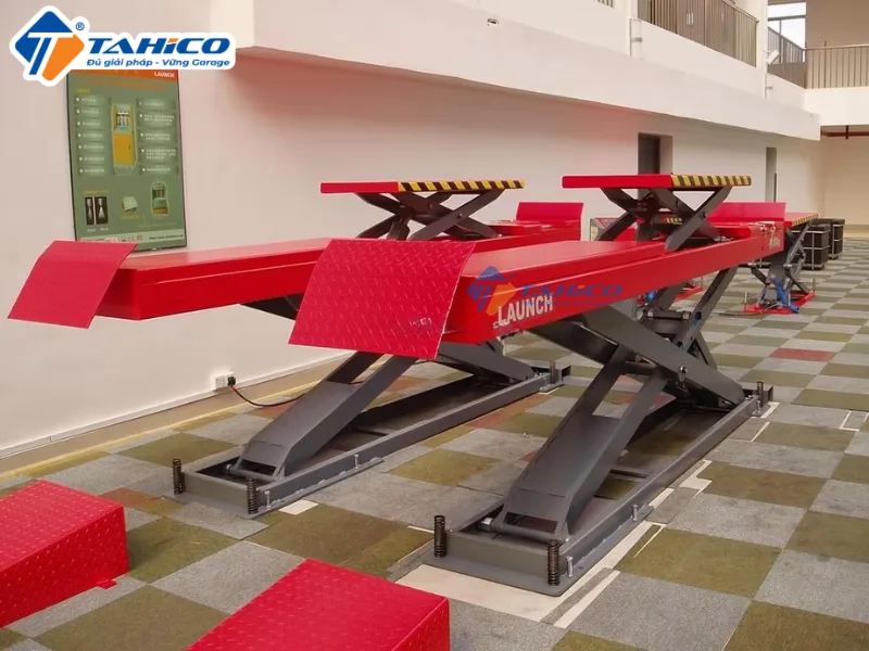 Hình ảnh sản phẩm Cầu nâng cắt kéo 2 tầng Launch TLT 830WA thủy lực 3 tấn