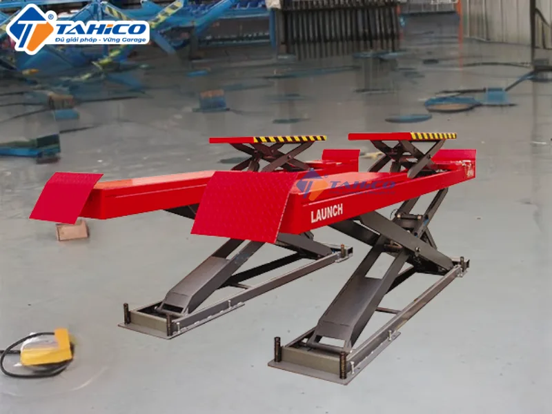 Hình ảnh sản phẩm Cầu nâng cắt kéo 2 tầng Launch TLT 830WA thủy lực 3 tấn