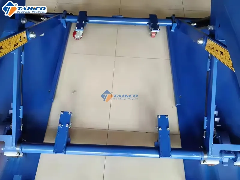 Cầu nâng cắt kéo di động Bluresea P35A 3,5 tấn – China