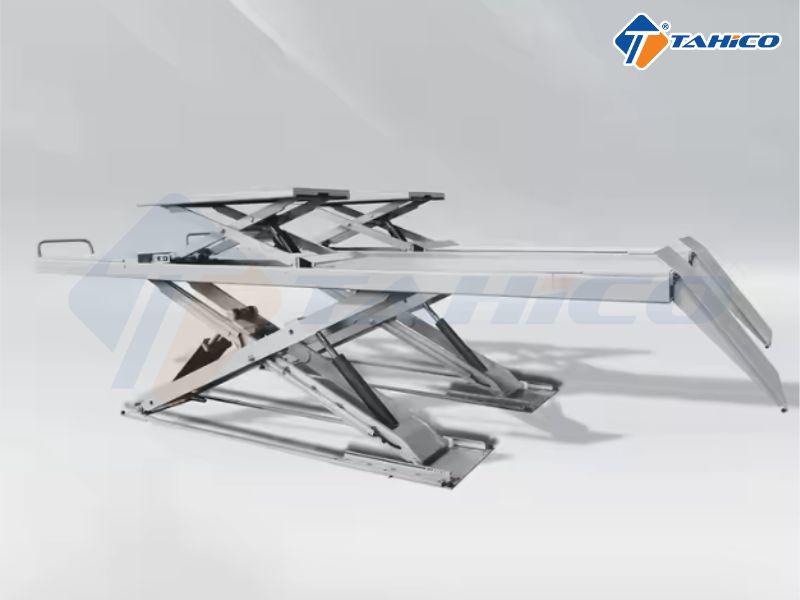 Cầu nâng được trang bị phanh khóa cơ khí tự động