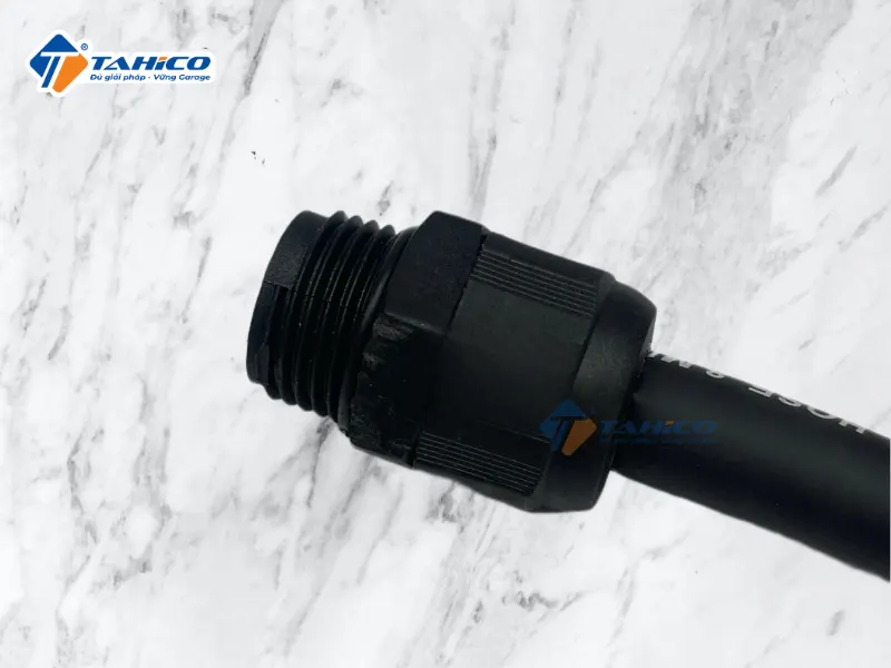 Cuộn dây điện tự rút Erito ER-P16 16m